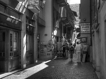 stresa vie del centro