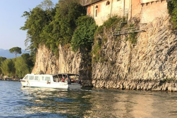 Battello per Santa Caterina da Feriolo